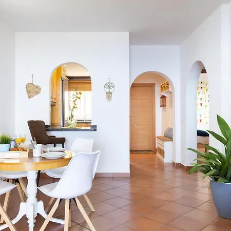 Home2book Stunning Sea View 아파트