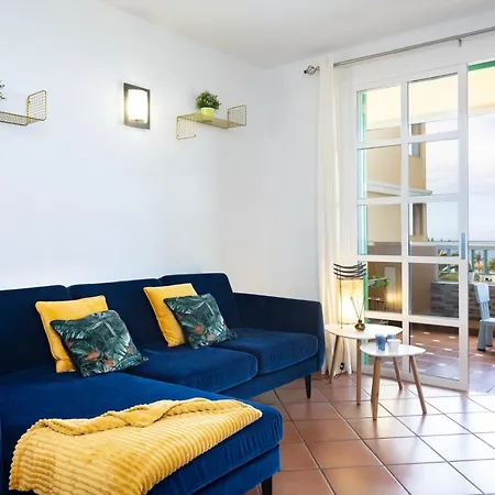 Home2book Stunning Sea View Daire