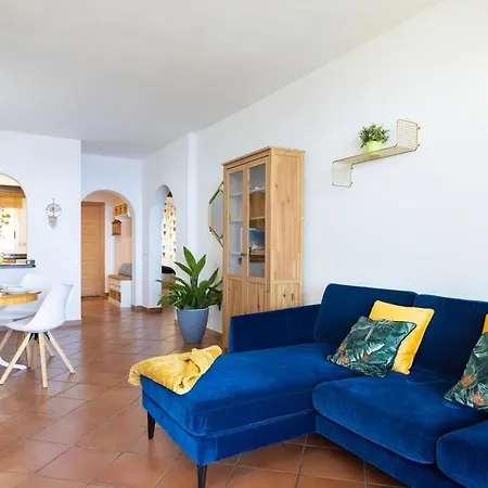 Daire Home2book Stunning Sea View