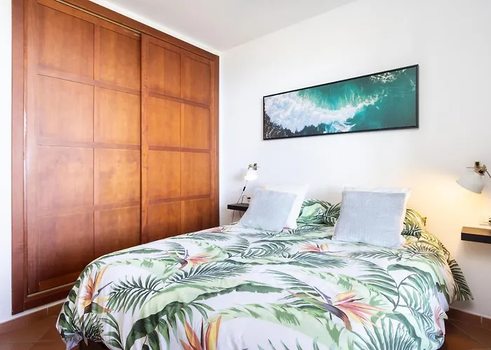 Апартаменты Home2book Stunning Sea View