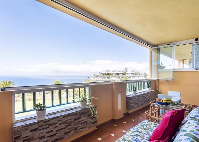 Home2book Stunning Sea View Апартаменты