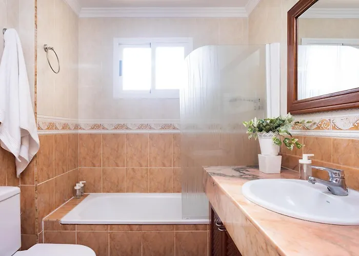 Home2book Stunning Sea View