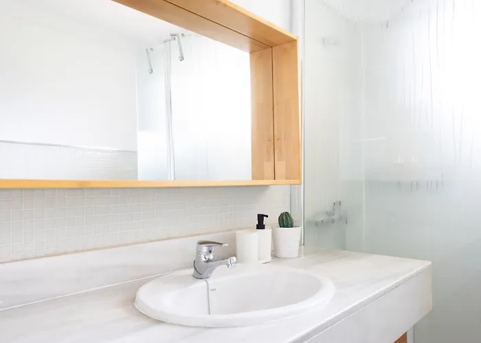 Home2book Stunning Sea View Апартаменты *