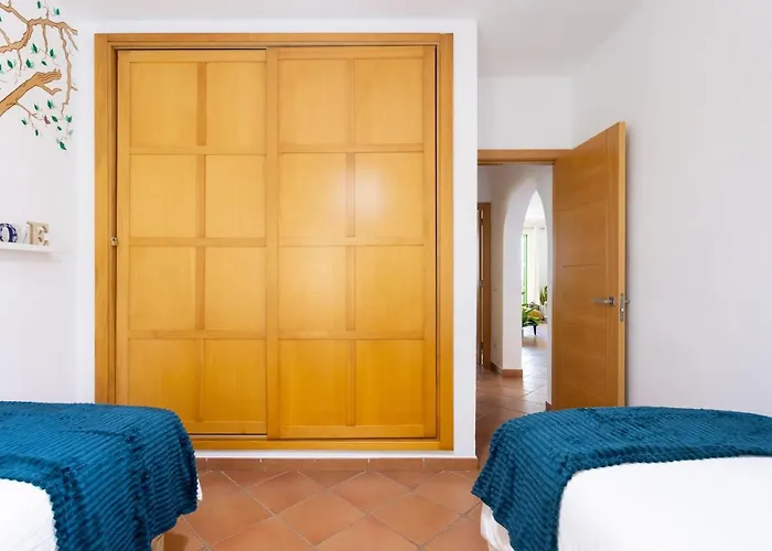 Home2book Stunning Sea View